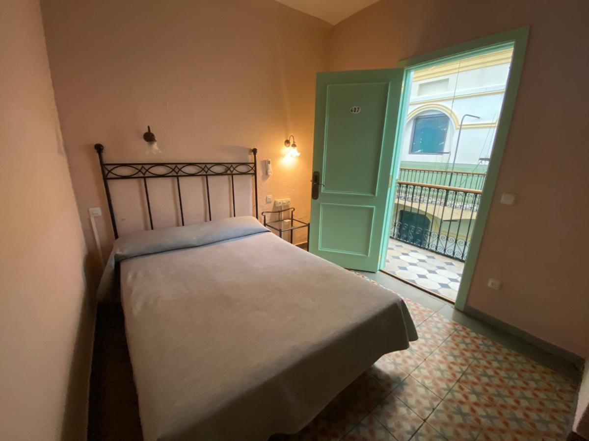 Hotel Peninsular Барселона Екстер'єр фото