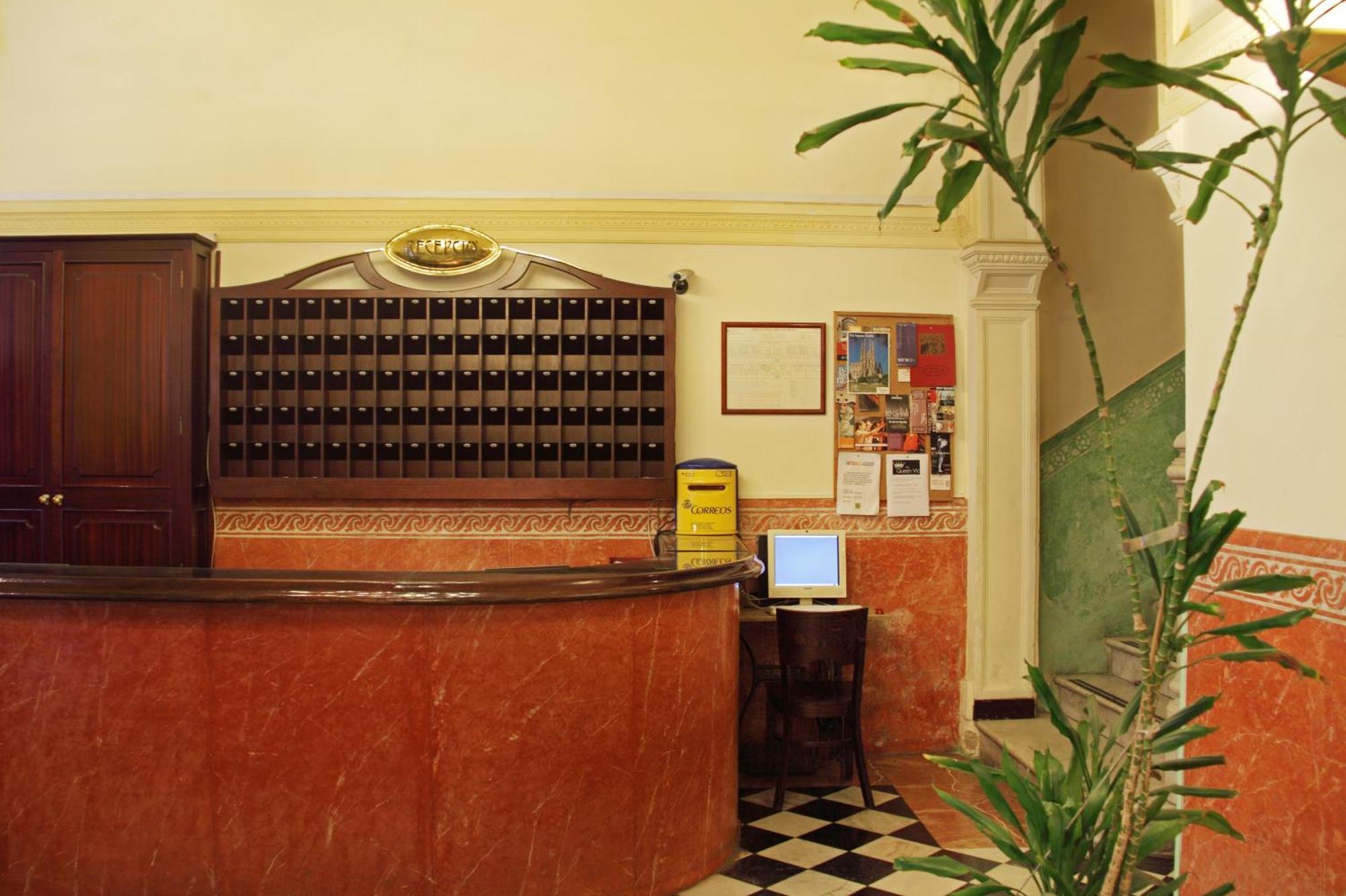 Hotel Peninsular Барселона Екстер'єр фото
